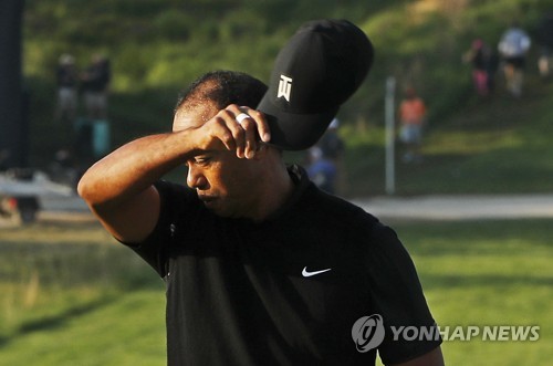 고전하는 우즈