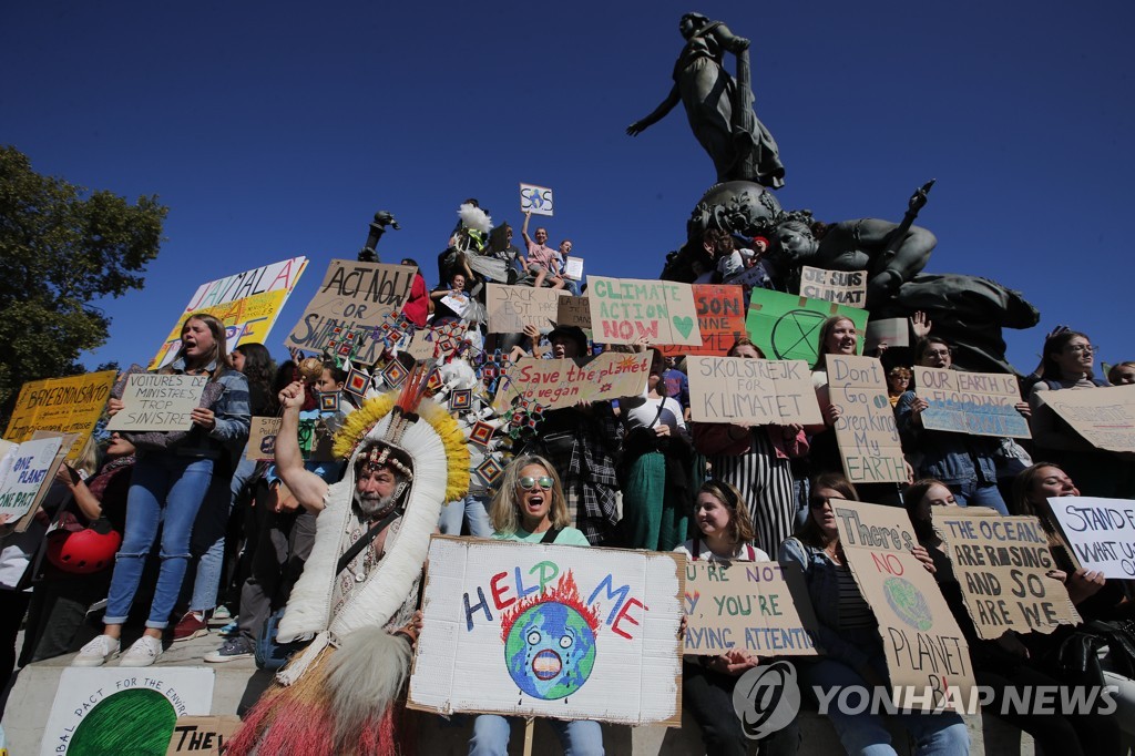 APTOPIX France Climate Protests