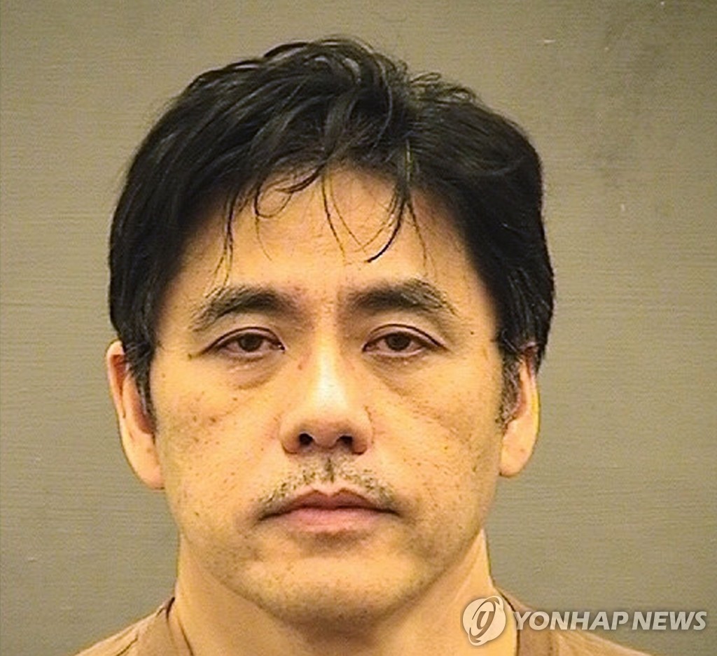 22일 중국을 위해 간첩행위를 한 것이 인정돼 19년형이 선고된 전 CIA 요원 제리 춘싱 리