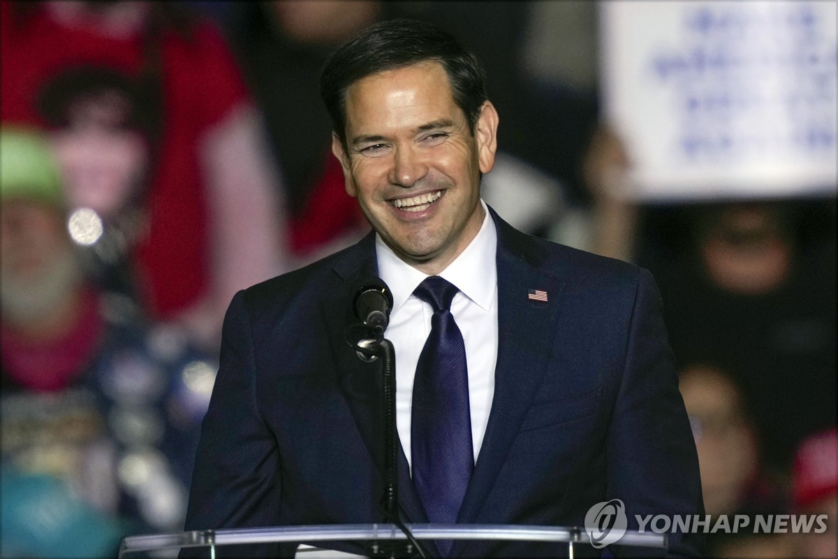 This file photo, released by the Associated Press, shows Sen. Marco Rubio speaking at a campaign rally in Allentown, Pennsylvania, on Oct. 29, 2024. (Yonhap)