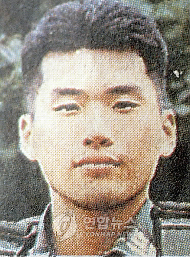김훈 중위