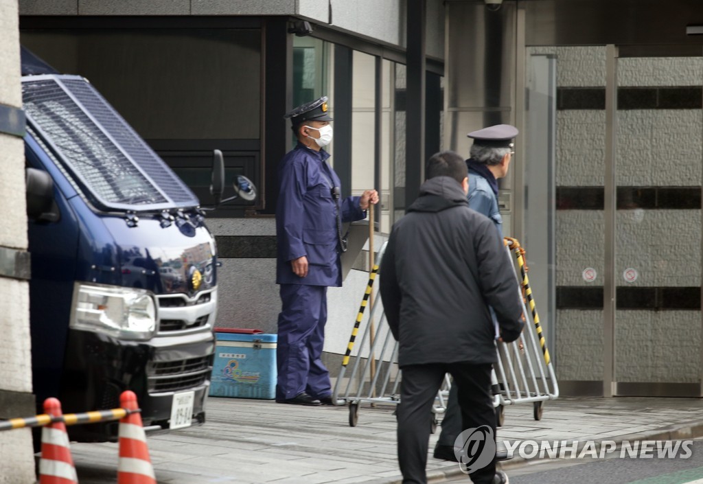 在日韓国大使館の入口（資料写真）＝（聯合ニュース）