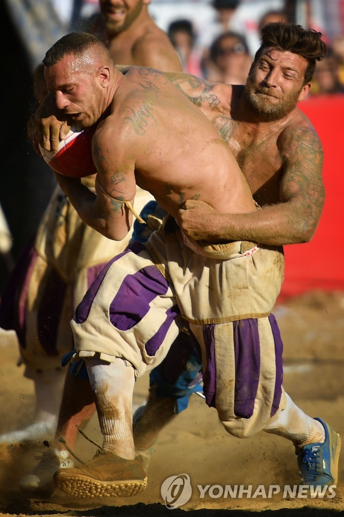 ITALY-FLORENCE-CALCIO-STORICO