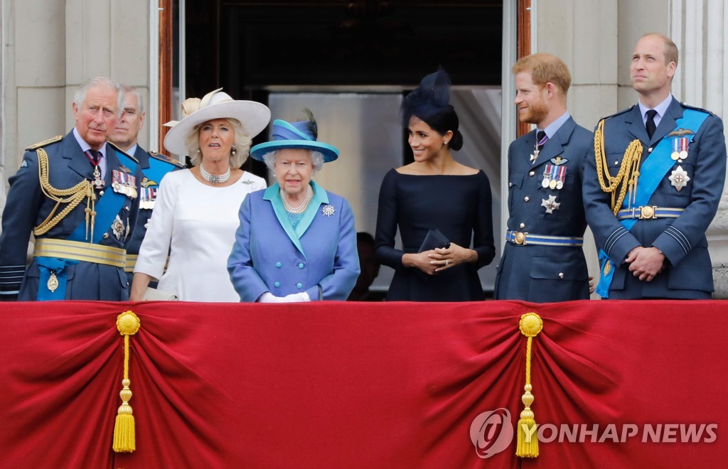  2018년 7월 버킹엄궁 발코니에 모습을 드러낸 영국 왕실 가족