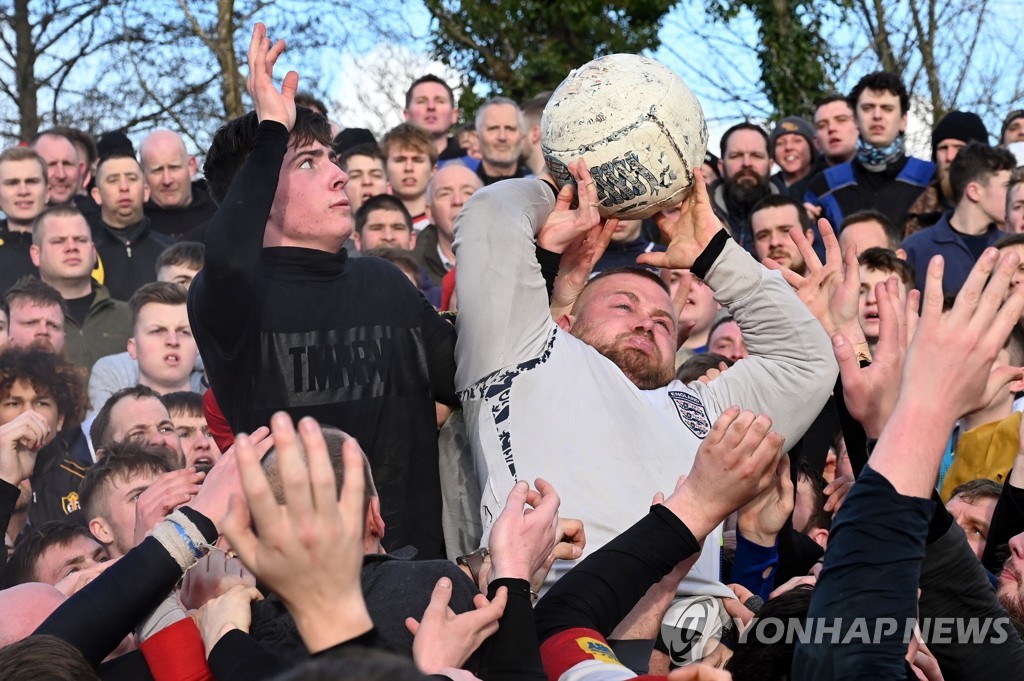 BRITAIN-LIFESTYLE-CULTURE-SPORT-SHROVETIDE