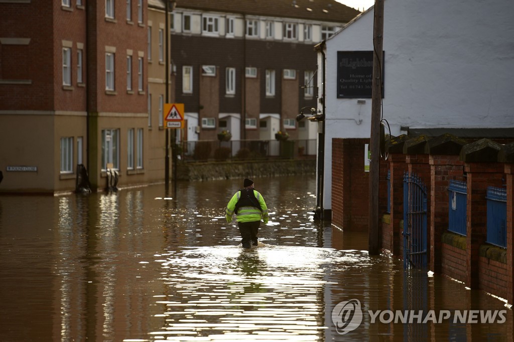 BRITAIN-WEATHER-FLOODING