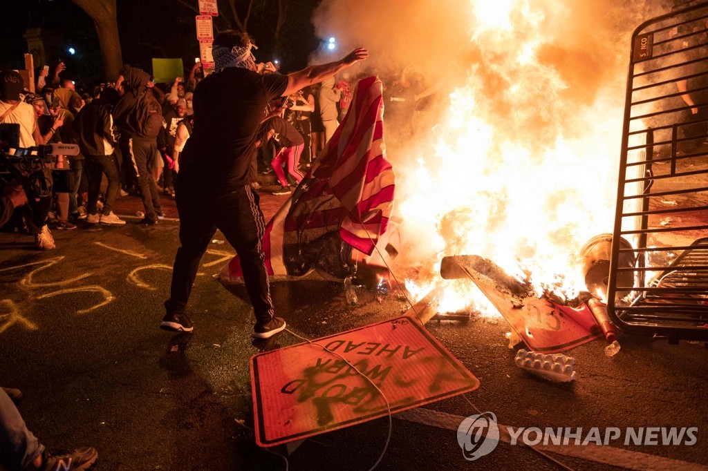 US-POLICE-RACE-UNREST-DEMONSTRATION-minorities-politics