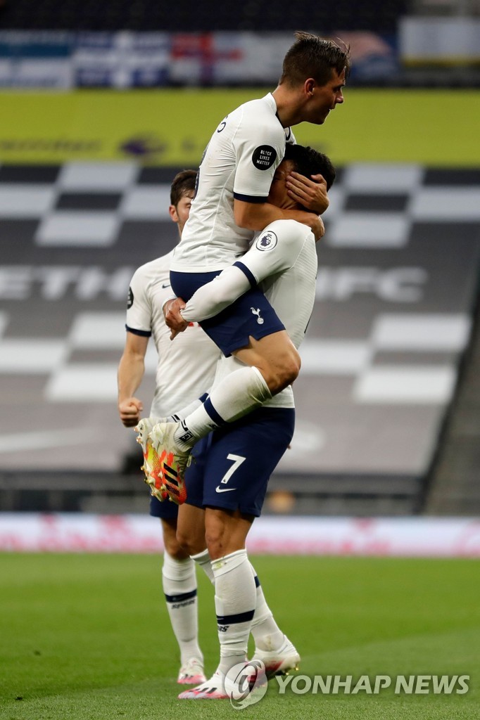FBL-ENG-PR-TOTTENHAM-WEST HAM