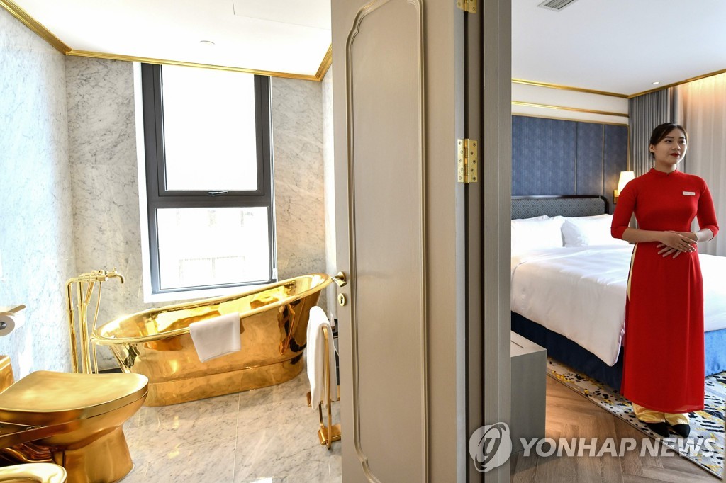 VIETNAM-ECONOMY-LUXURY-GOLD-HOTEL