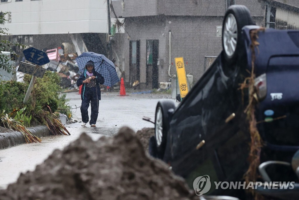 JAPAN-WEATHER-RAIN-FLOOD