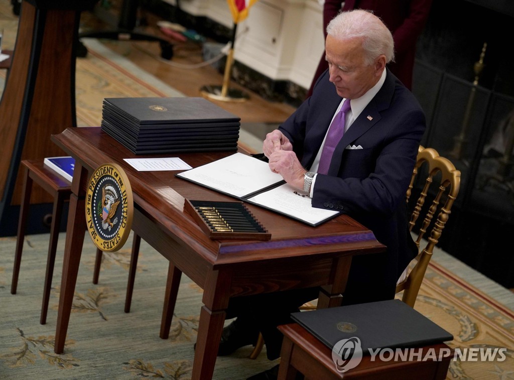 US-POLITICS-BIDEN-HEALTH-VIRUS