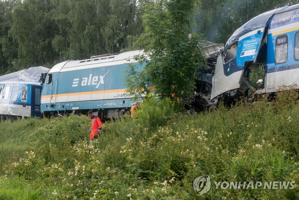 체코 서부 독일 국경인근 열차 충돌사고 현장[AFP=연합뉴스]