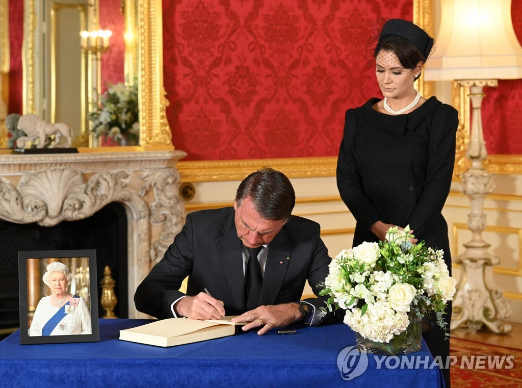 자이르 보우소나루 브라질 대통령과 부인 미셸리 보우소나루 여사