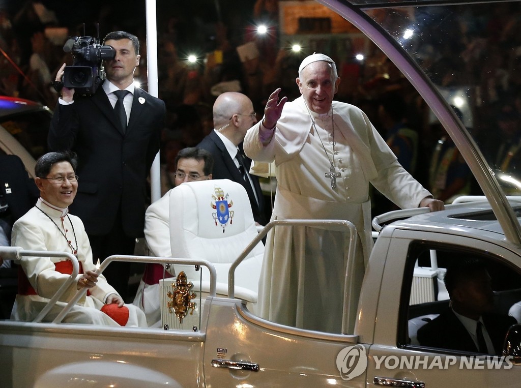 필리핀 방문한 프란치스코 교황 (EPA=연합뉴스)