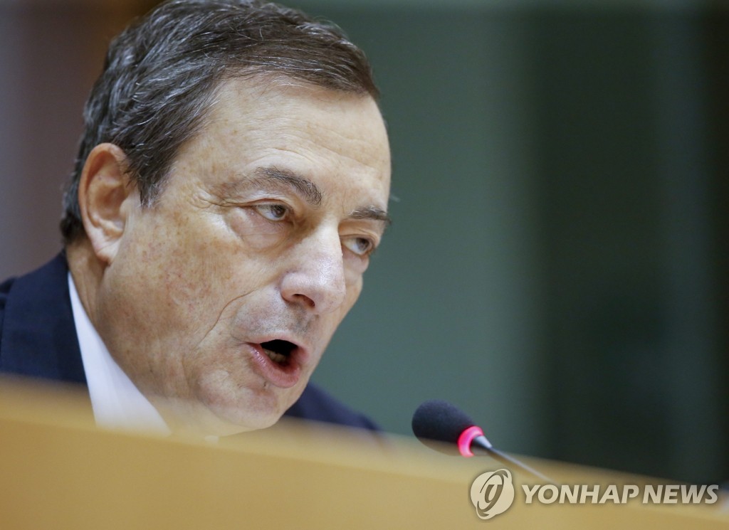 마리오 드라기 유럽중앙은행(ECB) 총재 << EPA=연합뉴스 자료사진>>