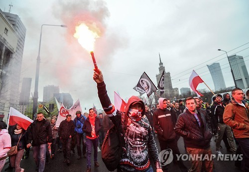 폴란드서 열린 반(反) 이슬람 시위