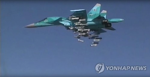 시리아 동부 공습하는 러시아군 전폭기