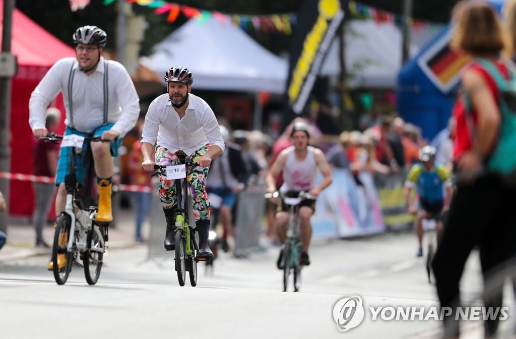 GERMANY FOLDING BIKE RACE
