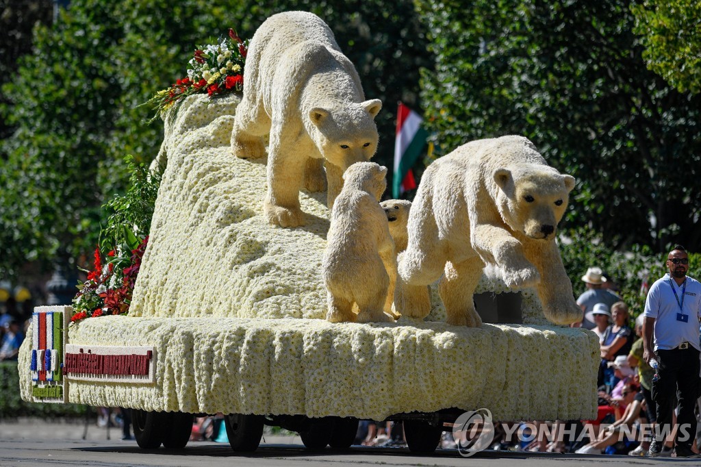 HUNGARY FLOWER FESTIVAL