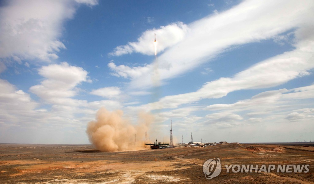 KAZAKHSTAN RUSSIA SPACE PROGRAMS
