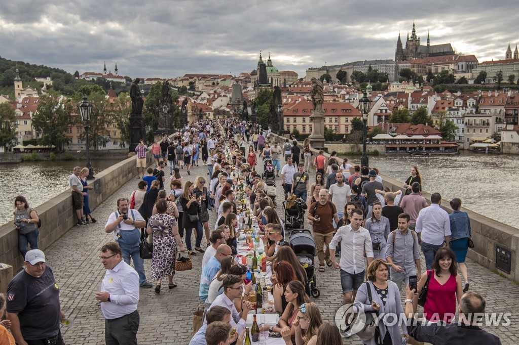 CZECH REPUBLIC GASTRONOMY GIANT DINNER PARTY CHARLES BRIDGE