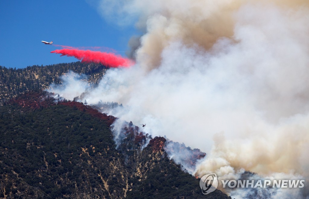 USA CALIFORNIA WILDFIRE APPLE FIRE