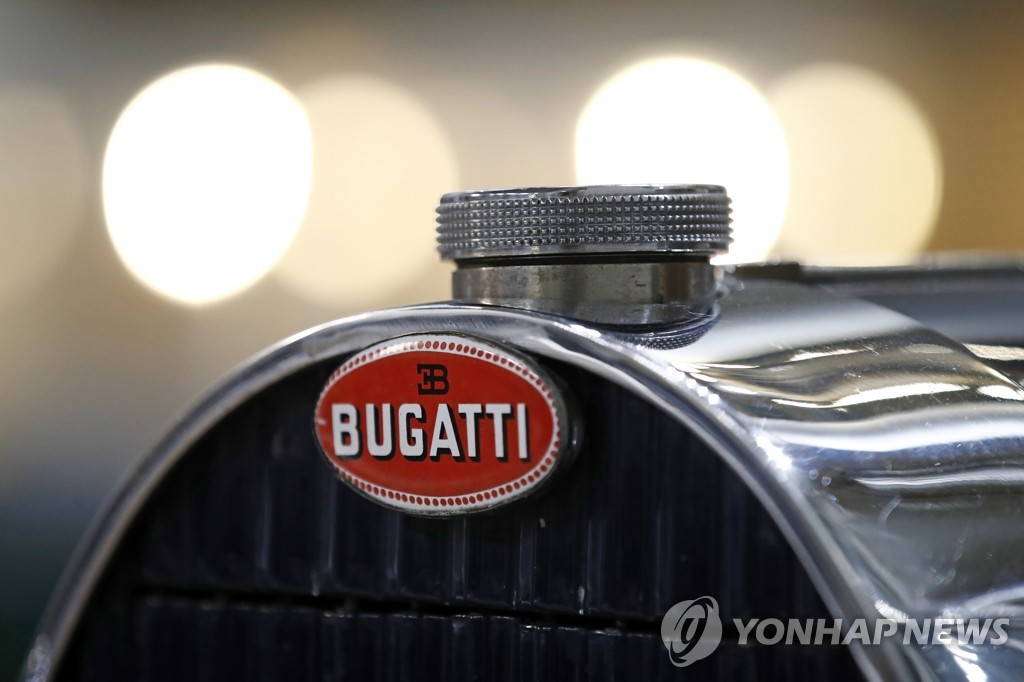 Exhibition of retro cars at Moscow's VDNKh exhibition center