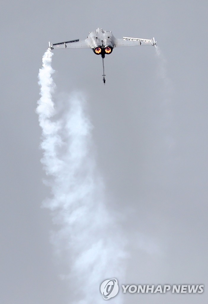 FRANCE INTERNATIONAL AIR SHOW AT LE BOURGET