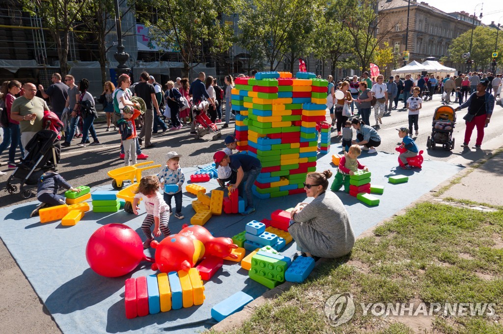 HUNGARY-BUDAPEST-CAR-FREE DAY