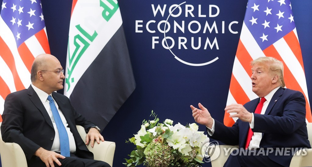 "이라크 대통령-트럼프 대통령, 이라크 주둔 미군 문제 논의"