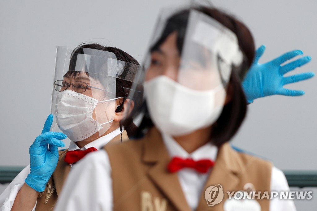 HEALTH-CORONAVIRUS/JAPAN-DISNEYLAND