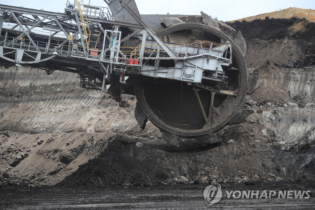 GERMANY-COAL/EXCAVATOR