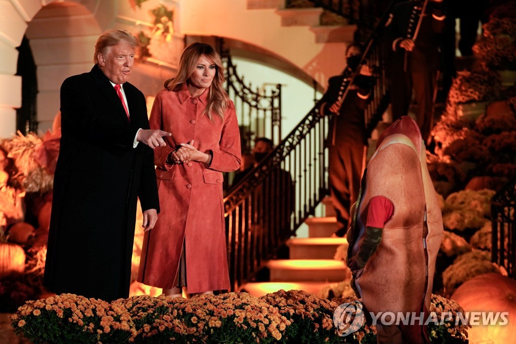 USA-TRUMP/HALLOWEEN