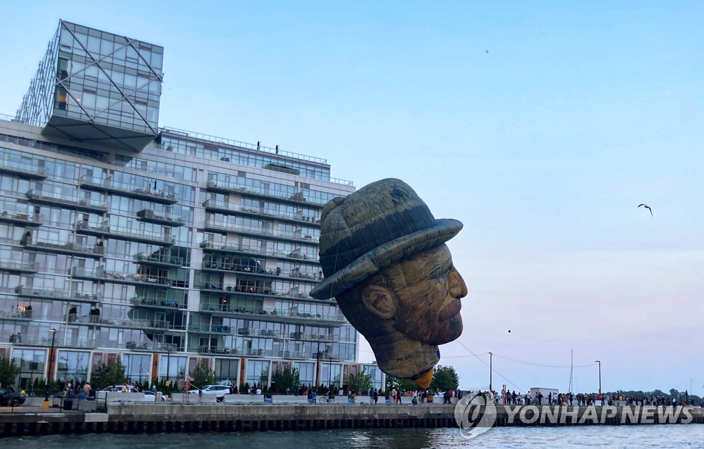 CANADA-VAN GOGH/