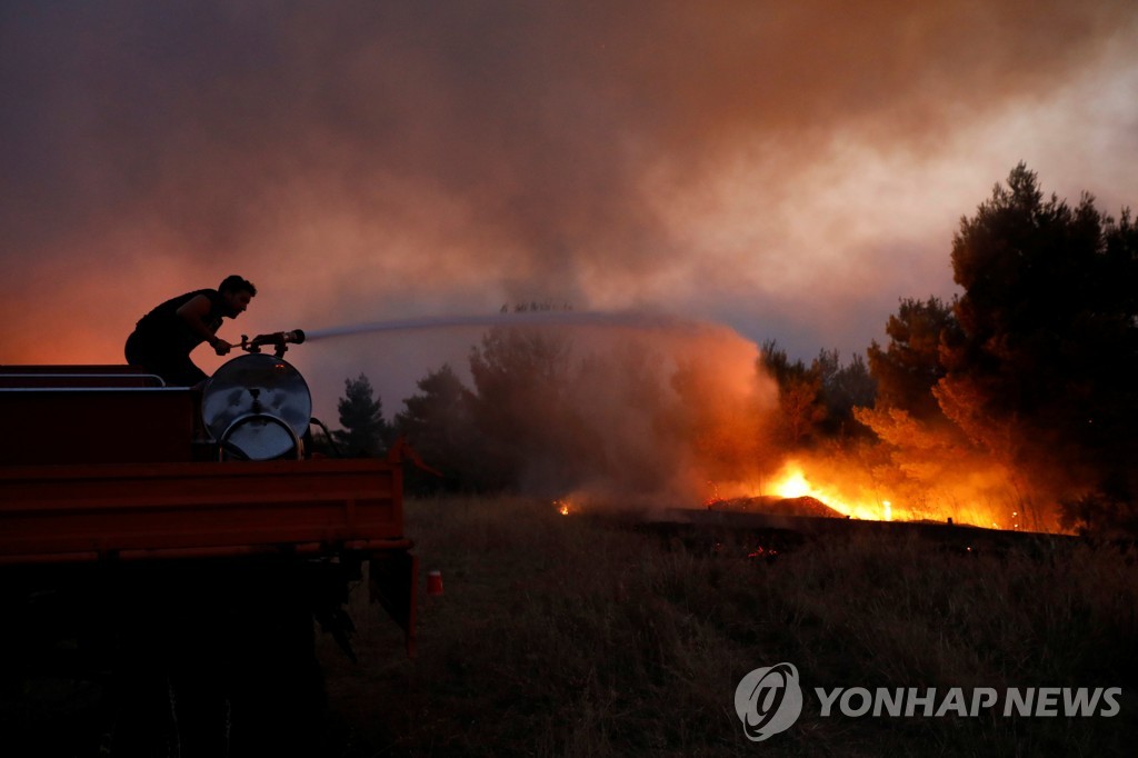 EUROPE-WEATHER/GREECE-WILDFIRES