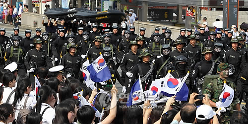 대한해협 해전 60주년 시가행진