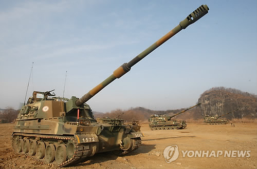위용 자랑하는 K-9 자주포
