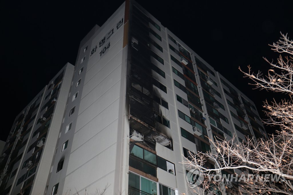 일가족 목숨 앗아간 아파트 화재현장