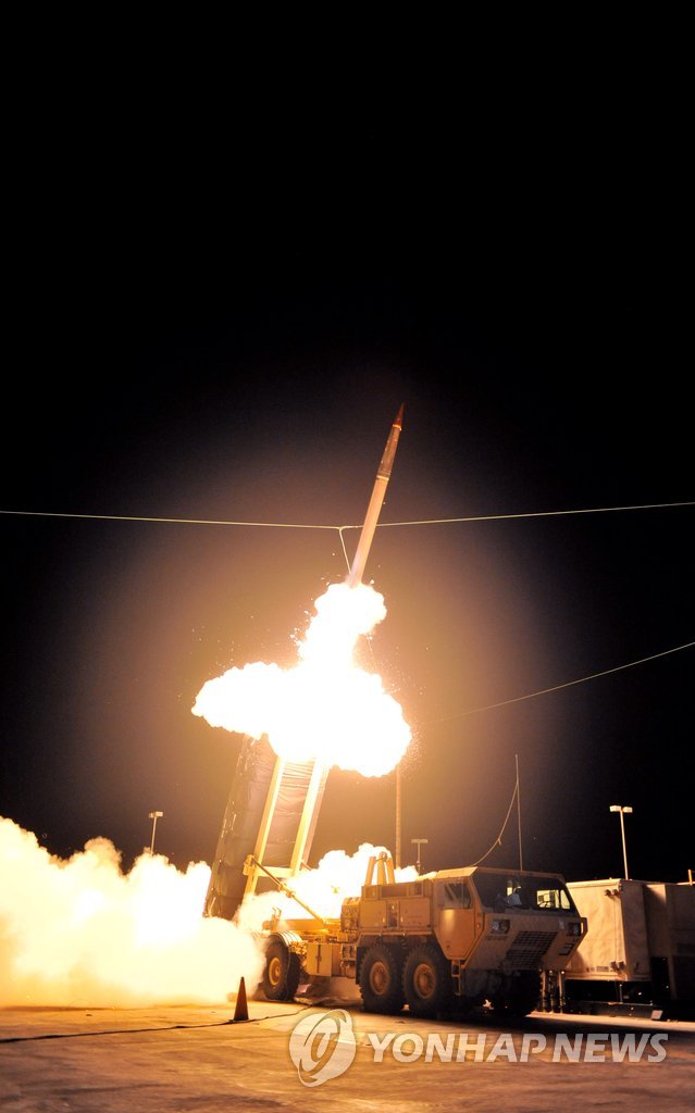 고(高)고도 미사일방어체계인 '사드(THAAD)'의 발사실험 모습 (AP=연합뉴스 자료사진)