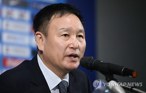 새 축구대표팀 감독 유력 후보인 허정무 한국프로축구연맹 부총재