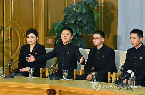 '처형설' 탈북 청소년 기자회견