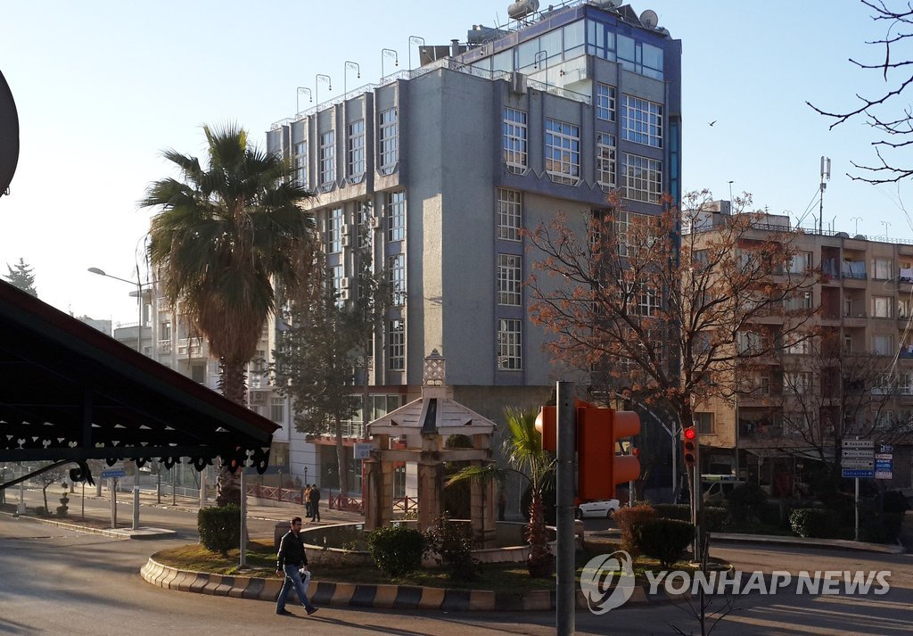 지난 10일 시리아와 접경한 터키 국경 도시 킬리스에서 실종된 김군이 투숙했던 호텔. (킬리스<터키>=연합뉴스) 