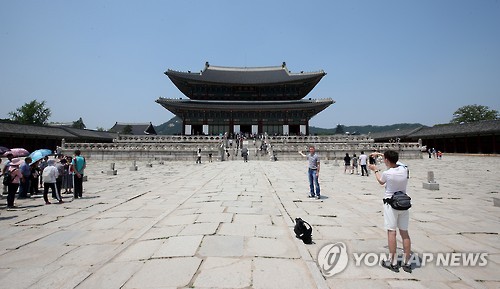 메르스에 화장품·여행주 '초토화'…3주간 5조 증발 - 2