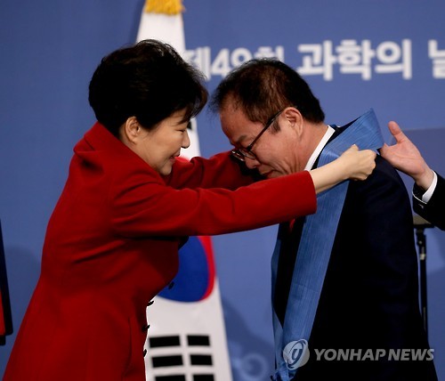 오준호 KAIST 교수, 과학기술훈장 창조장 수상