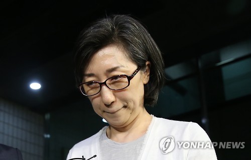 '미공개 정보 이용' 최은영 회장 영장 기각