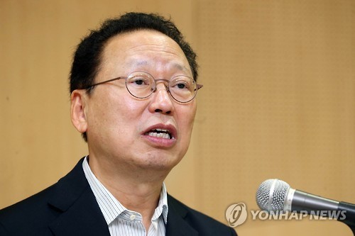최흥식 금융감독원장