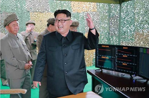 北, 중장거리 미사일 '화성-10' 시험발사 사진 공개