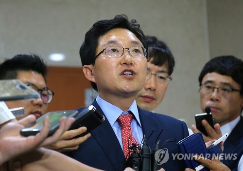 당 대표 선거 출마의 변 말하는 김용태