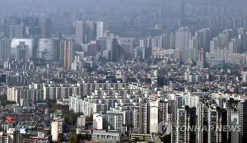 내달 부동산 대책 발표 앞두고 강남권 재건축 시장 '꽁꽁' - 1