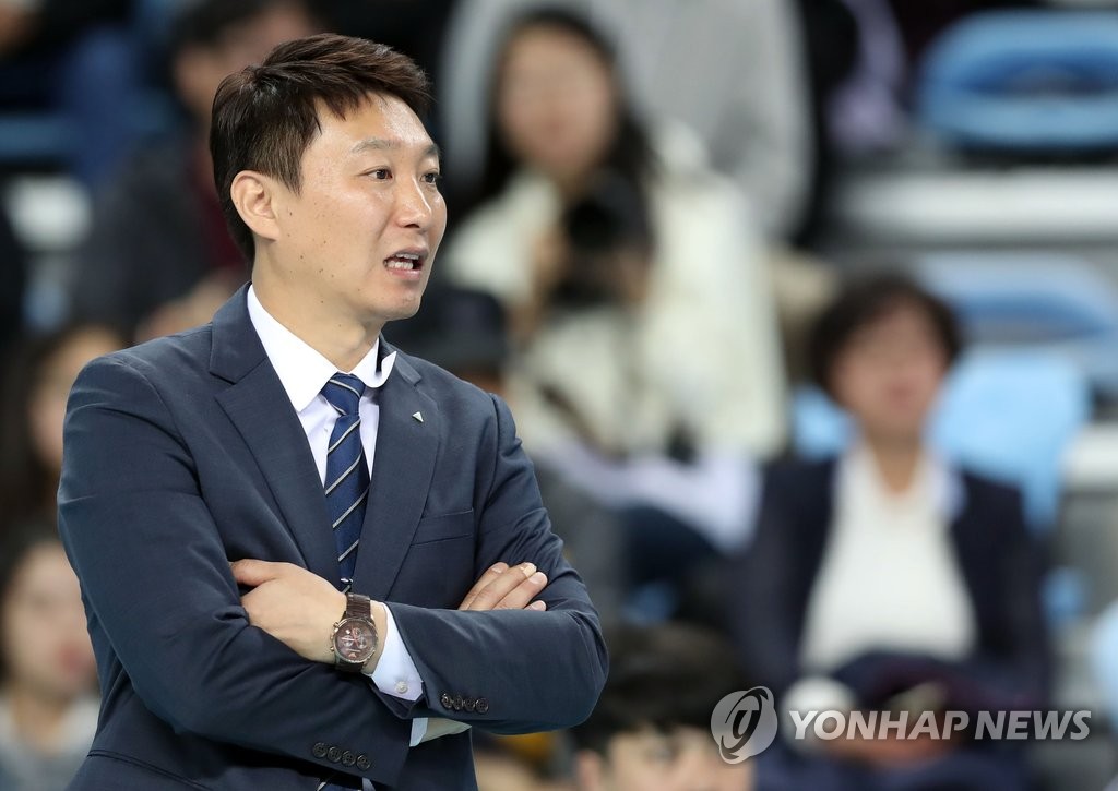 아쉬워하는 양철호 감독